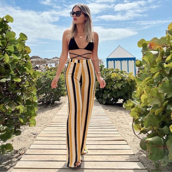 Zara Pants - Zara women’s black yellow cream Striped knit L 31” inseam pants